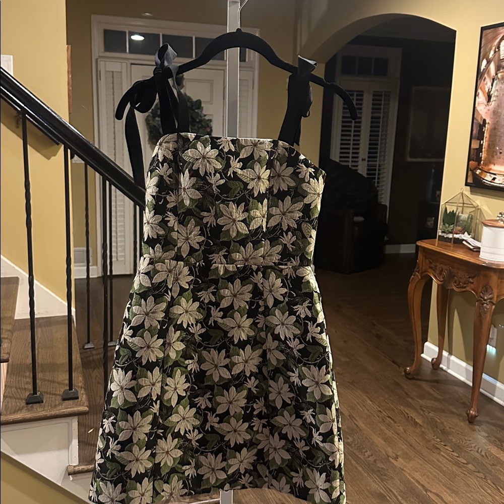 ALICE + OLIVIA Floral Mini Dress w/Shoulder Ribbon Ties- Like New